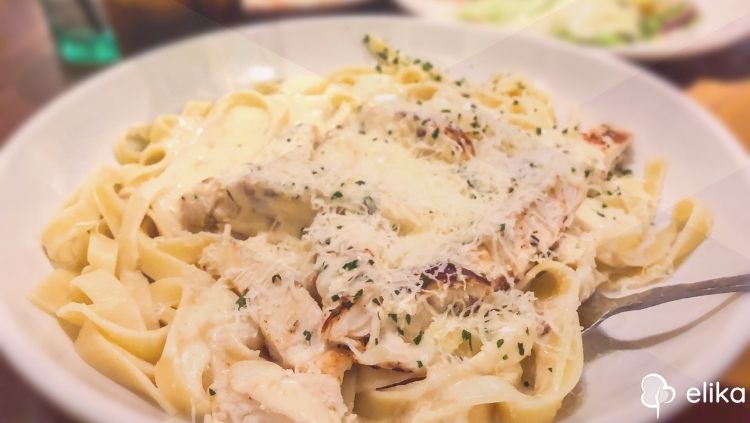 Fettuccine Alfredo Tarifi